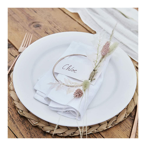 A Touch of Pampas Place Card Metal Hoop